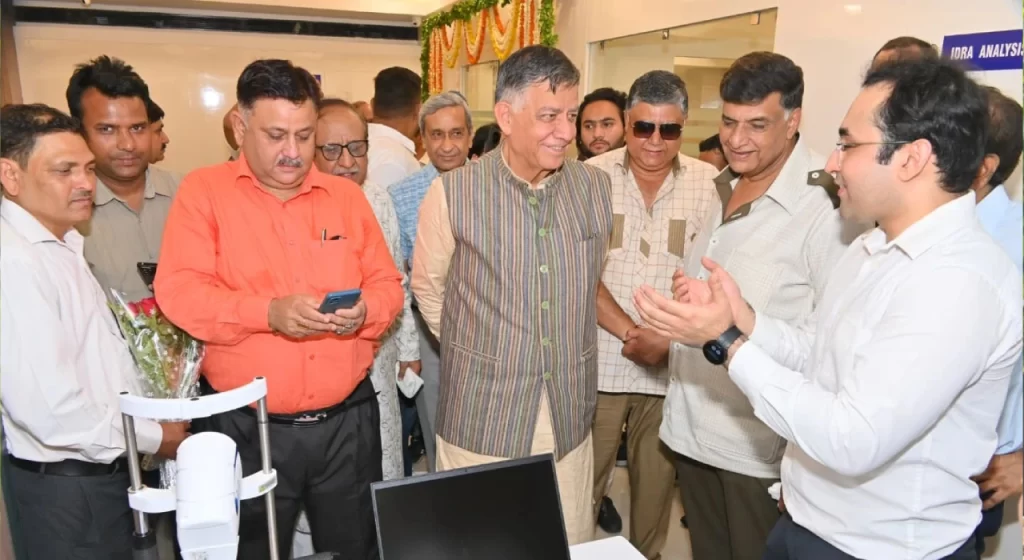 Kanpur: विधानसभा अध्यक्ष सतीश महाना ने किया सुनेत्रा द कॉर्निया क्लीनिक का शुभारंभ 1 New Project 2025 05 26T184949.705